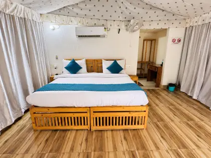 Well-appointed deluxe room