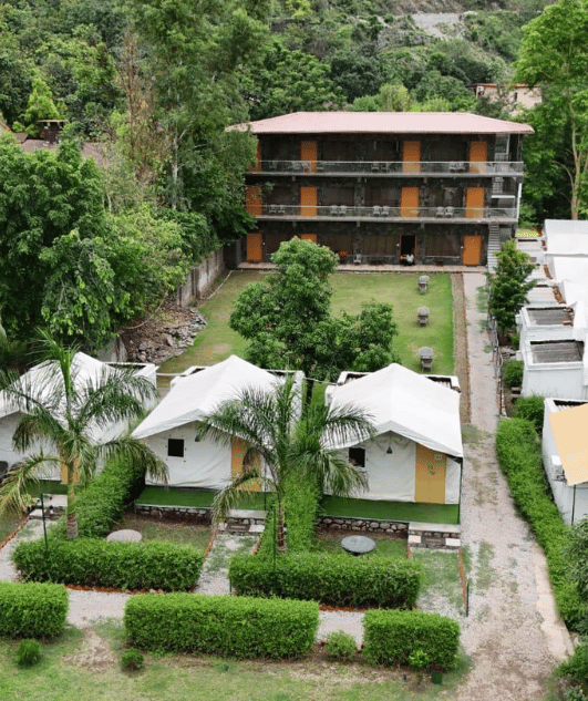 Best Resort in Jim Corbett